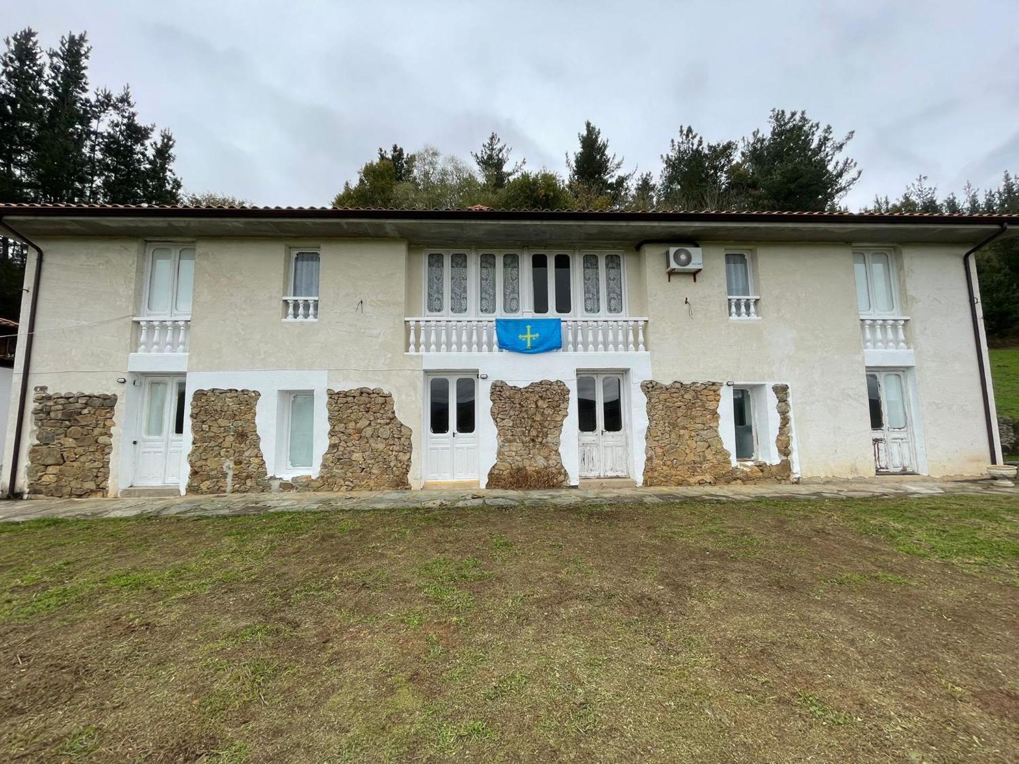 Hotel El Nuevo Semellon Aceptamos Mascotas Tineo Esterno foto